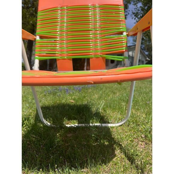 Vintage 1970s Jelly PVC Folding Lawn Chair Mod MCM Retro Lawn Beach Chair - Picture 9 of 11
